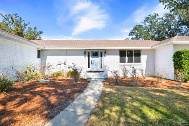 5470 N Shore Rd, Pensacola, FL 32507