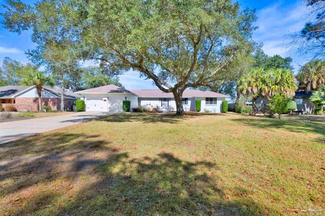 5470 N Shore Rd, Pensacola, FL 32507