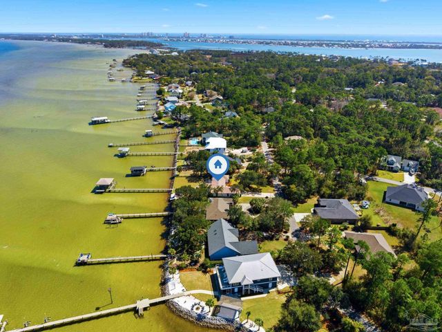 5470 N Shore Rd, Pensacola, FL 32507