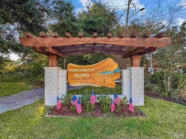 5470 N Shore Rd, Pensacola, FL 32507