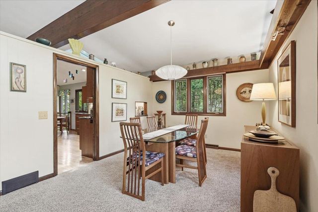 3990 Plymouth Circle, Madison, WI 53705