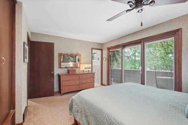 3990 Plymouth Circle, Madison, WI 53705