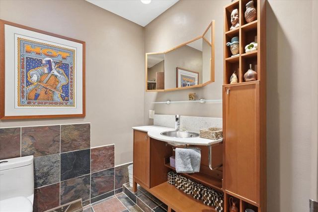 3990 Plymouth Circle, Madison, WI 53705