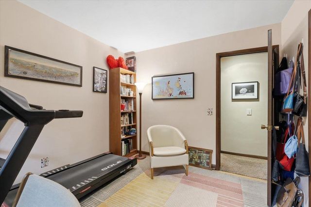 3990 Plymouth Circle, Madison, WI 53705