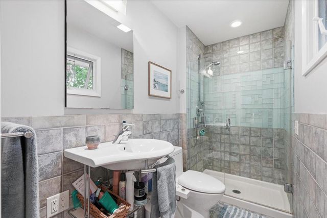 3990 Plymouth Circle, Madison, WI 53705