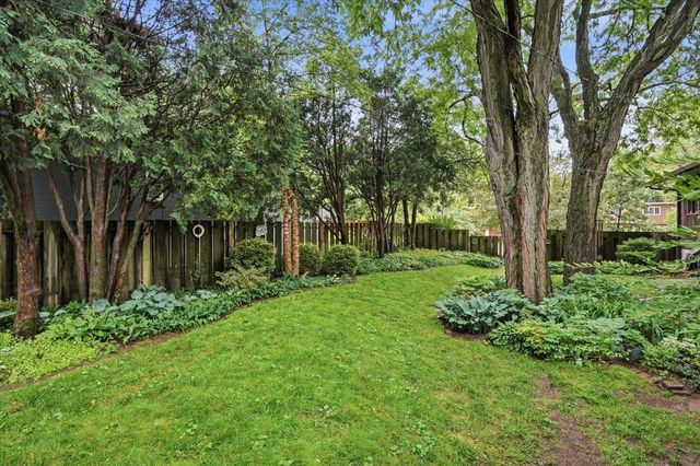 3990 Plymouth Circle, Madison, WI 53705