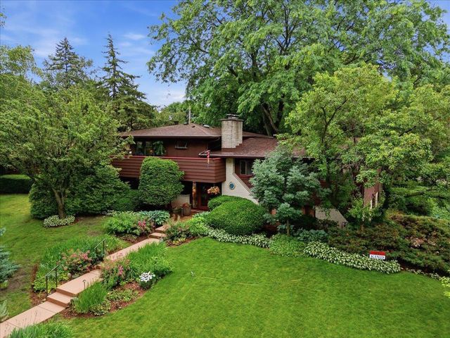 3990 Plymouth Circle, Madison, WI 53705