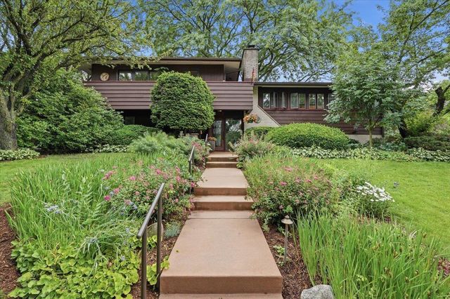 3990 Plymouth Circle, Madison, WI 53705