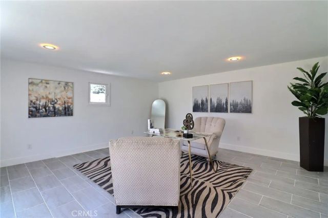 2015 W 42nd Place, Los Angeles, CA 90062