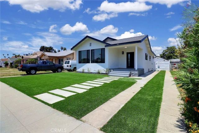2015 W 42nd Place, Los Angeles, CA 90062
