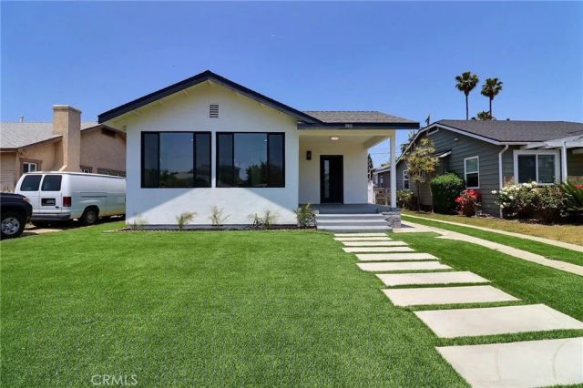 2015 W 42nd Place, Los Angeles, CA 90062