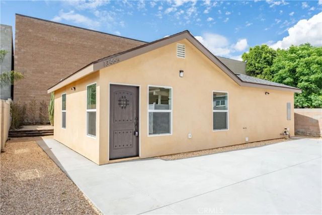 13463 Brownell, San Fernando, CA 91340