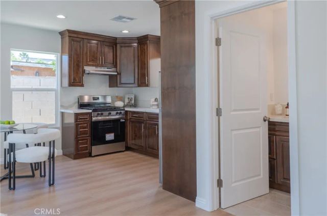 13463 Brownell, San Fernando, CA 91340