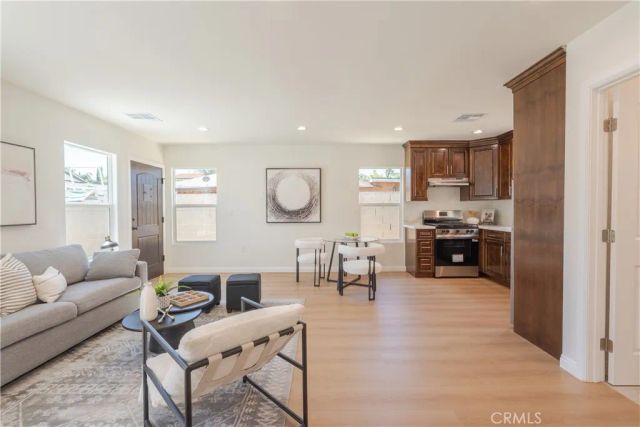 13463 Brownell, San Fernando, CA 91340