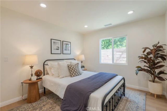 13463 Brownell, San Fernando, CA 91340