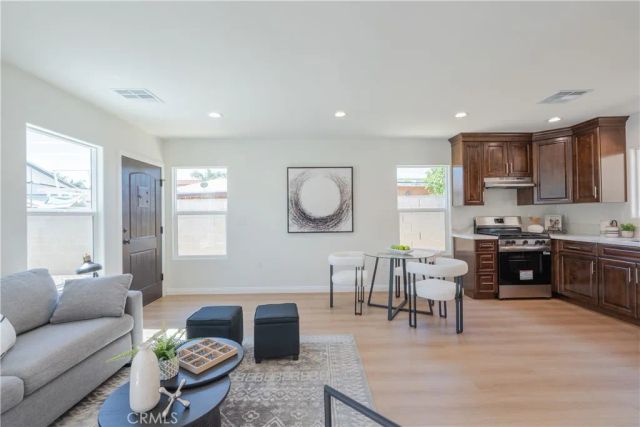 13463 Brownell, San Fernando, CA 91340