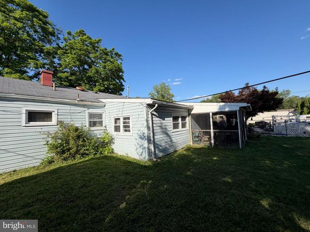 713 DONALD DR, Newark, DE 19713