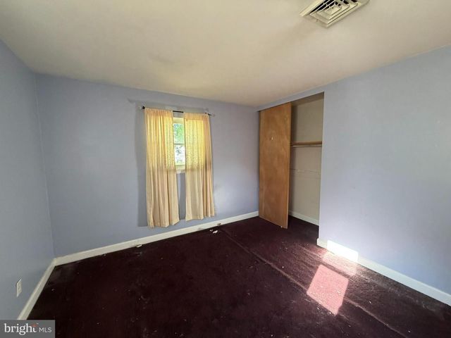 713 DONALD DR, Newark, DE 19713