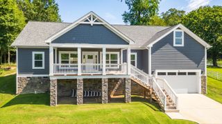 1215 Lee Pike, Soddy Daisy, TN 37379
