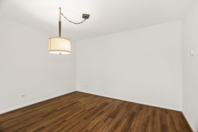 1331 S Finley Road 104, Lombard, IL 60148