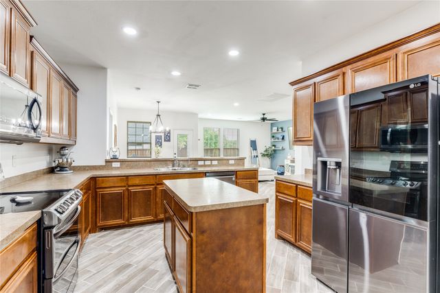 1800 Rodeo Drive, Anna, TX 75409