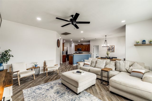 1800 Rodeo Drive, Anna, TX 75409