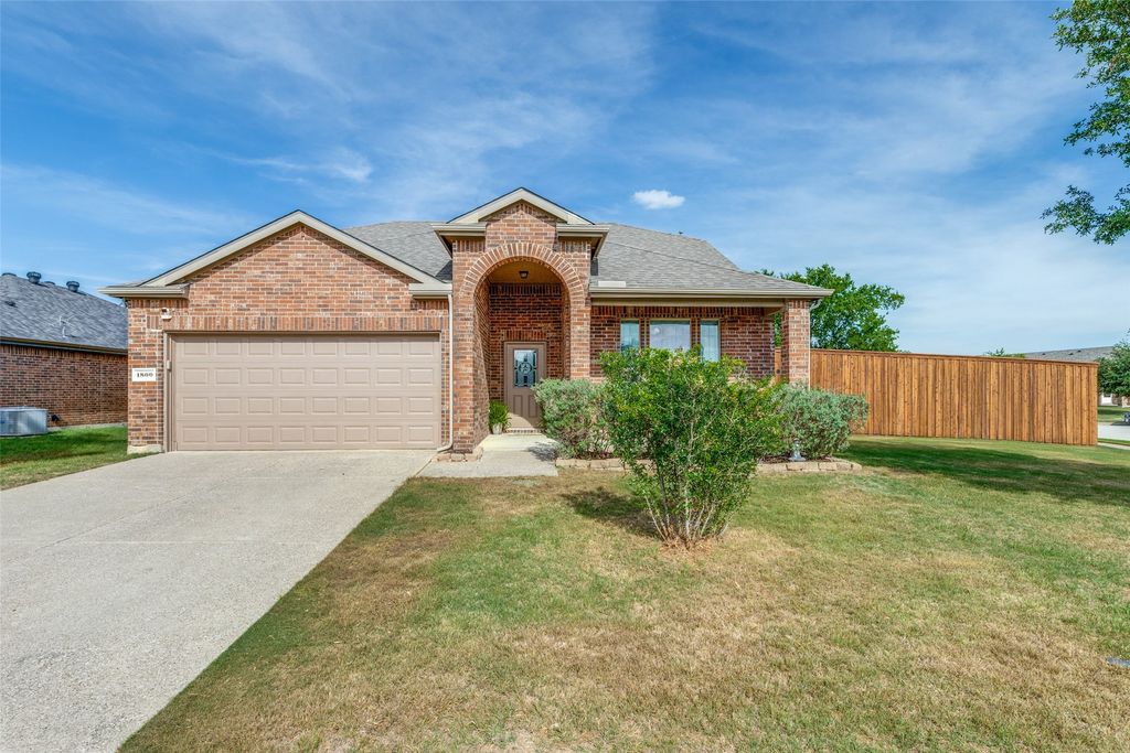 1800 Rodeo Drive, Anna, TX 75409