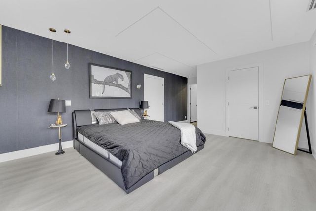 2724 N Ocean Boulevard, Fort Lauderdale, FL 33308