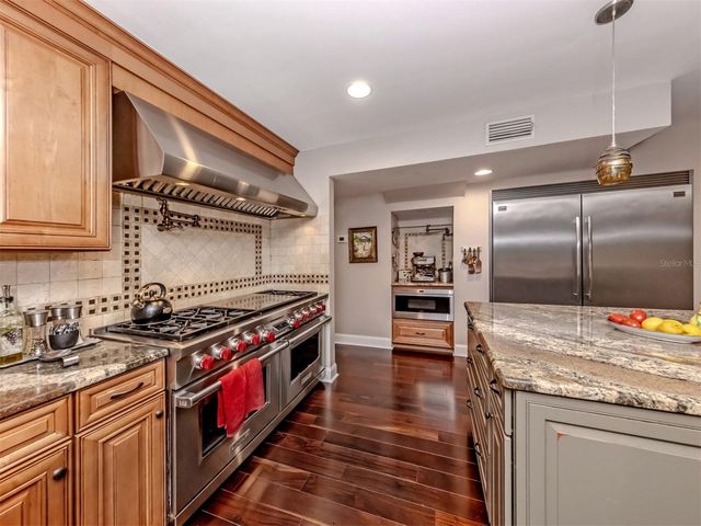 614 RAVENNA STREET, Venice, FL 34285