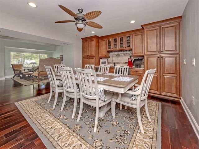 614 RAVENNA STREET, Venice, FL 34285