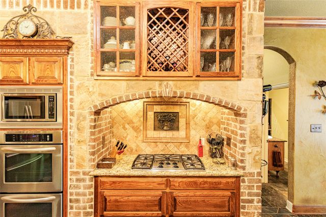 1417 Briar Crossing Drive, Decatur, TX 76234