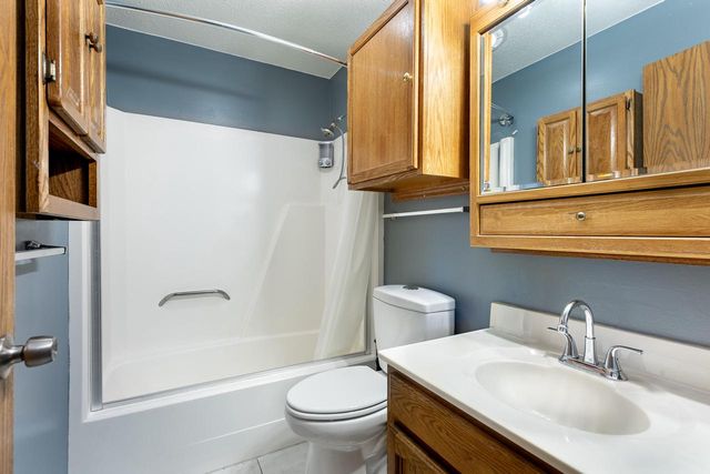 483 Tilson STREET E, West Salem, WI 54669