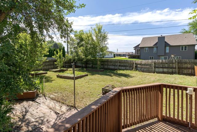 483 Tilson STREET E, West Salem, WI 54669
