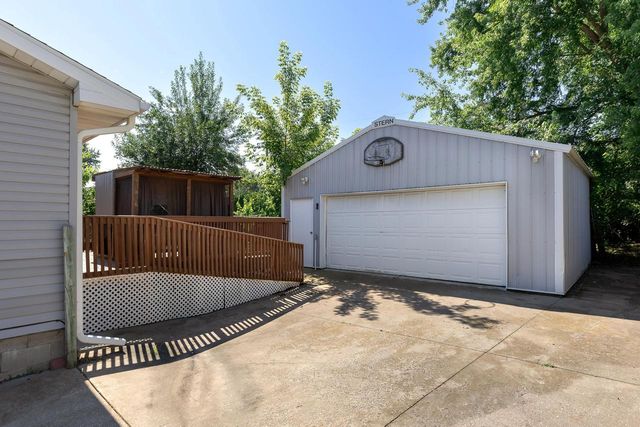 483 Tilson STREET E, West Salem, WI 54669