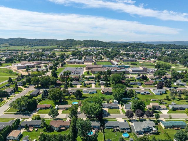 483 Tilson STREET E, West Salem, WI 54669