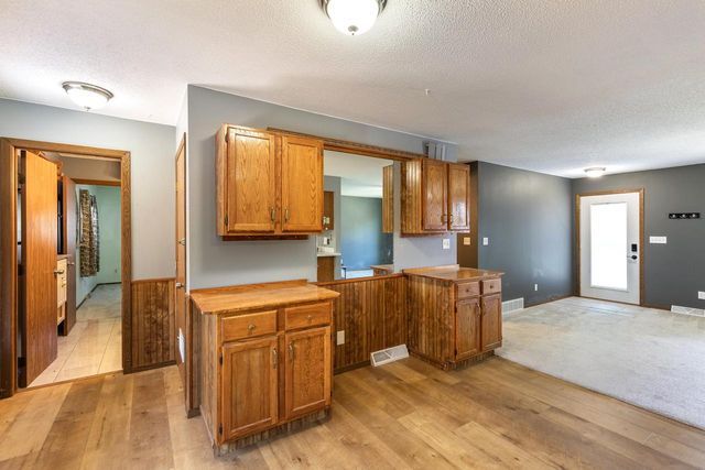 483 Tilson STREET E, West Salem, WI 54669