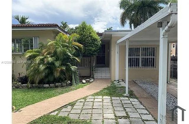 800 SW 25th Road, Miami, FL 33129