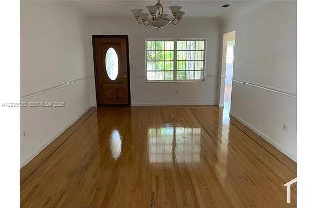 800 SW 25th Road, Miami, FL 33129
