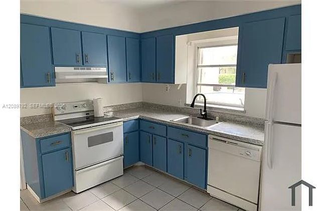800 SW 25th Road, Miami, FL 33129