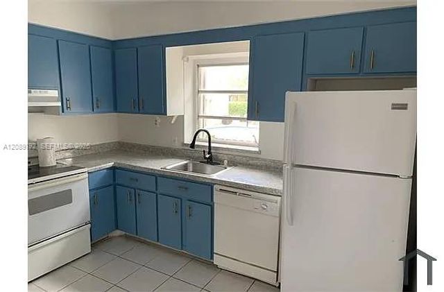 800 SW 25th Road, Miami, FL 33129