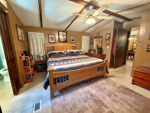 310 DEBRA STREET, Inglis, FL 34449