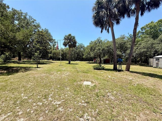 310 DEBRA STREET, Inglis, FL 34449