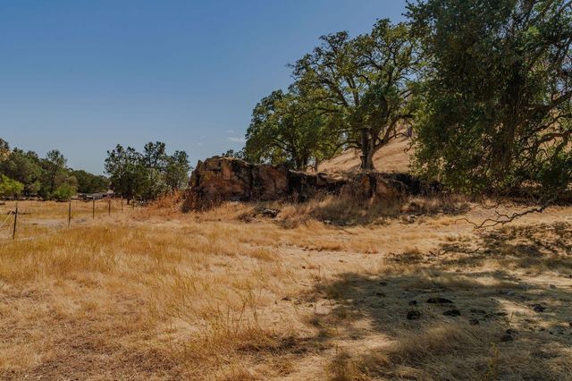 6500 Jenny Lind Rd, Valley Springs, CA 95252