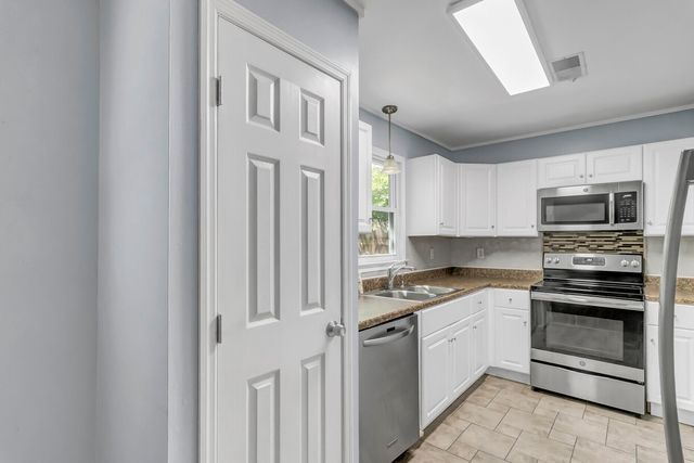 115 Pebble Creek Road, Summerville, SC 29486