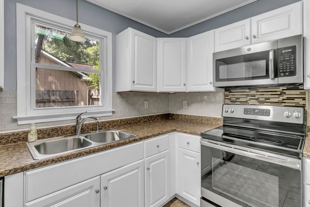 115 Pebble Creek Road, Summerville, SC 29486