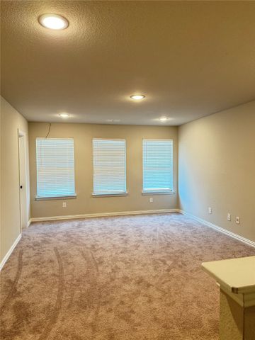 7308 Roaring Springs Road, Arlington, TX 76002