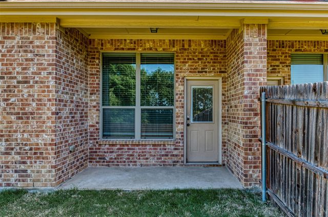 339 Orbit Drive, Lavon, TX 75166