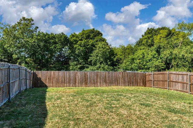 339 Orbit Drive, Lavon, TX 75166