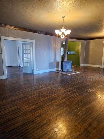 400 N 10th St, Frederick, OK 73542