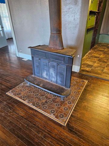 400 N 10th St, Frederick, OK 73542